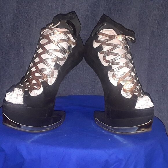 Giuseppe Zanotti Pink Suede Platform Heel Less Wedge Sandals  HEELESS WEDGE
